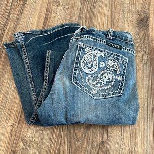 Cowgirl Tuff 33x33